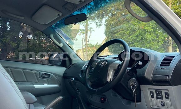 Buy Used Toyota Hilux White Car in Maputo in Maputo Buy Used Toyota Hilux White Car in Maputo in Maputo