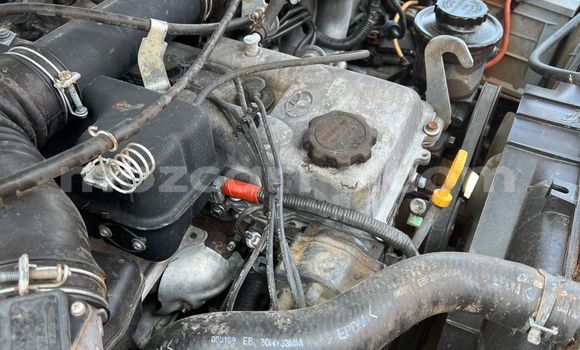 Comprar Usado Toyota Surf Prata Carro em Maputo em Maputo Comprar Usado Toyota Surf Prata Carro em Maputo em Maputo