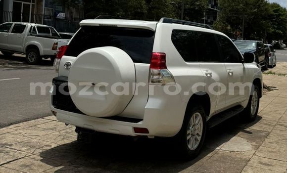 Nunua Ilio tumika Toyota Land Cruiser Prado Nyeupe Gari ndani ya Maputo nchini Maputo Nunua Ilio tumika Toyota Land Cruiser Prado Nyeupe Gari ndani ya Maputo nchini Maputo