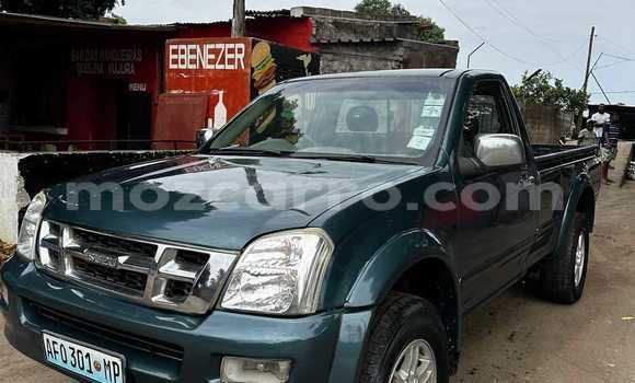 Comprar Usado Isuzu KB Azul Carro em Maputo em Maputo