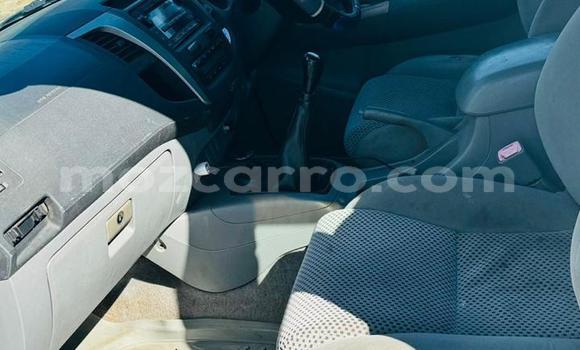 Nunua Ilio tumika Toyota Hilux Nyeupe Gari ndani ya Maputo nchini Maputo Nunua Ilio tumika Toyota Hilux Nyeupe Gari ndani ya Maputo nchini Maputo