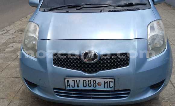 Nunua Ilio tumika Toyota Vitz Bluu Gari ndani ya Maputo nchini Maputo