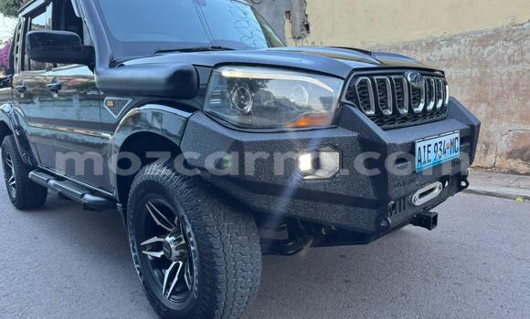 Nunua Ilio tumika Mahindra Armada Nyeusi Gari ndani ya Maputo nchini Maputo Nunua Ilio tumika Mahindra Armada Nyeusi Gari ndani ya Maputo nchini Maputo