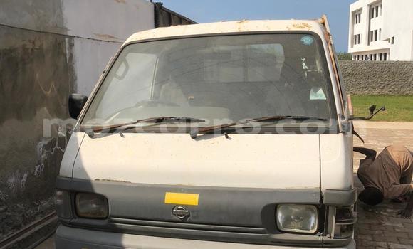 Comprar Usado Nissan Vanette Branco Carro em Maputo em Maputo