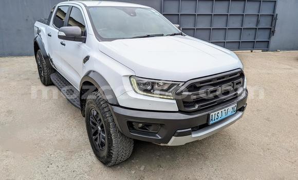 Tenga Tsaru Ford Ranger Chena Mota in Maputo in Maputo
