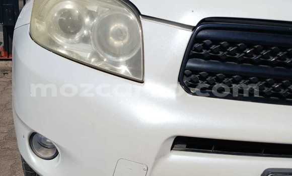 Comprar Usado Toyota RAV4 Branco Carro em Maputo em Maputo Comprar Usado Toyota RAV4 Branco Carro em Maputo em Maputo
