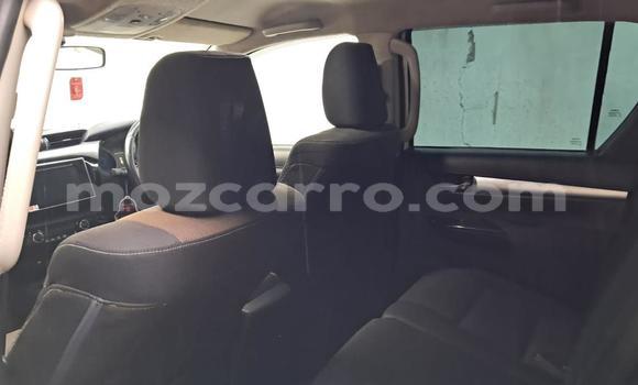Comprar Usado Toyota Hilux Branco Carro em Maputo em Maputo Comprar Usado Toyota Hilux Branco Carro em Maputo em Maputo
