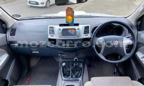 Buy Used Toyota Hilux White Car in Maputo in Maputo Buy Used Toyota Hilux White Car in Maputo in Maputo