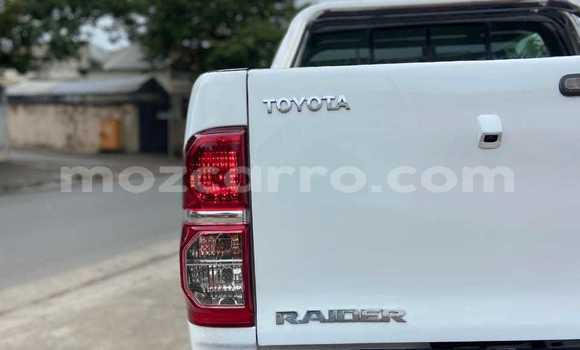 Buy Used Toyota Hilux White Car in Maputo in Maputo Buy Used Toyota Hilux White Car in Maputo in Maputo