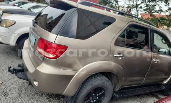 Tenga Tsaru Toyota Fortuner Zvimwe Mota in Maputo in Maputo Tenga Tsaru Toyota Fortuner Zvimwe Mota in Maputo in Maputo