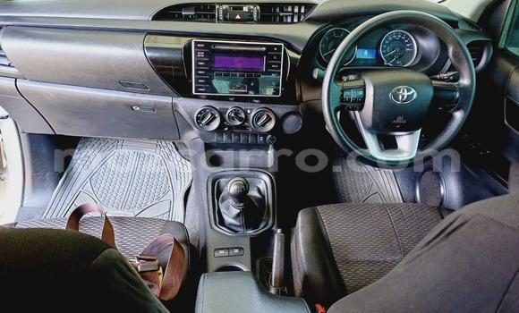 Tenga Tsaru Toyota Hilux Chena Mota in Maputo in Maputo Tenga Tsaru Toyota Hilux Chena Mota in Maputo in Maputo