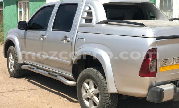 Tenga Tsaru Isuzu KB Zvimwe Mota in Maputo in Maputo Tenga Tsaru Isuzu KB Zvimwe Mota in Maputo in Maputo