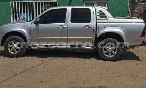 Tenga Tsaru Isuzu KB Zvimwe Mota in Maputo in Maputo Tenga Tsaru Isuzu KB Zvimwe Mota in Maputo in Maputo