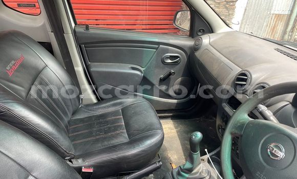 Nunua Ilio tumika Nissan NV200 Nyeupe Gari ndani ya Maputo nchini Maputo Nunua Ilio tumika Nissan NV200 Nyeupe Gari ndani ya Maputo nchini Maputo