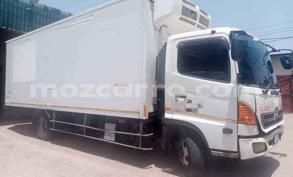Comprar Usado Toyota 4Runner Branco Carro em Maputo em Maputo Comprar Usado Toyota 4Runner Branco Carro em Maputo em Maputo