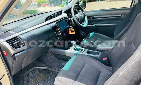 Comprar Novo Toyota Hilux Bege Carro em Maputo em Maputo Comprar Novo Toyota Hilux Bege Carro em Maputo em Maputo