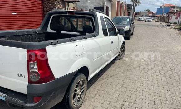 Nunua Ilio tumika Nissan NP 300 Nyeupe Gari ndani ya Maputo nchini Maputo Nunua Ilio tumika Nissan NP 300 Nyeupe Gari ndani ya Maputo nchini Maputo