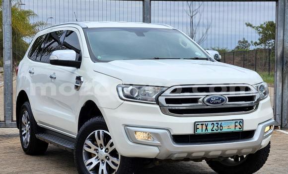 Nunua Ilio tumika Ford Ranger Nyeupe Gari ndani ya Maputo nchini Maputo