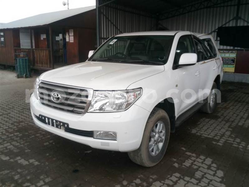 Big with watermark toyota land cruiser zambezia quelimane 30950