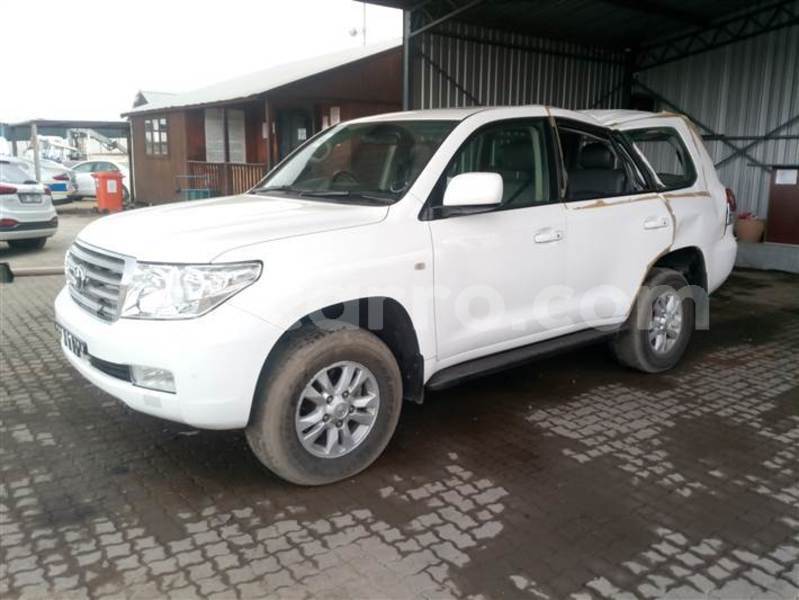 Big with watermark toyota land cruiser zambezia quelimane 30950