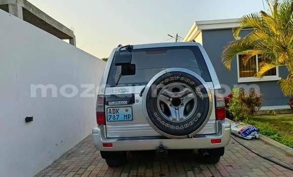 Tenga Tsaru Toyota Land Cruiser Prado Zvimwe Mota in Maputo in Maputo Tenga Tsaru Toyota Land Cruiser Prado Zvimwe Mota in Maputo in Maputo