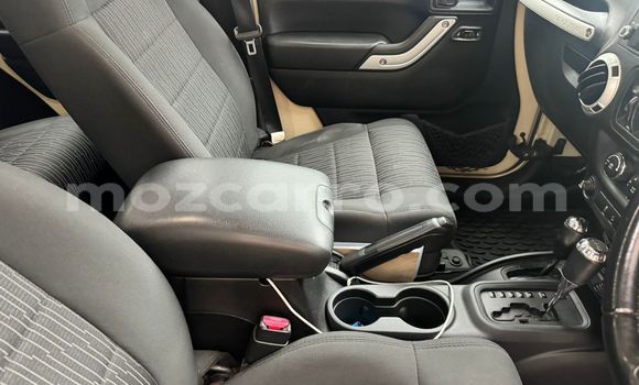 Nunua Ilio tumika Jeep Wrangler Nyingine Gari ndani ya Maputo nchini Maputo Nunua Ilio tumika Jeep Wrangler Nyingine Gari ndani ya Maputo nchini Maputo
