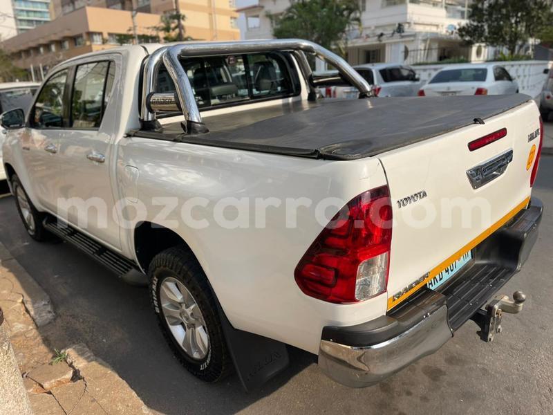 Big with watermark toyota hilux maputo maputo 30988