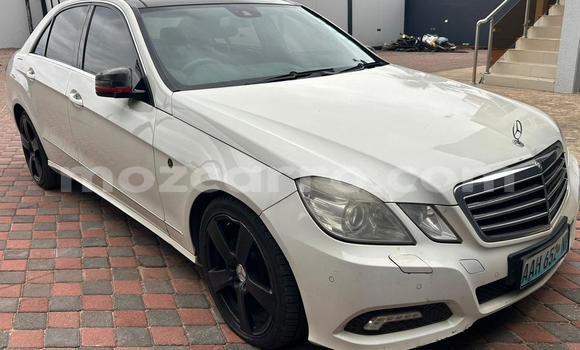 Comprar Usado Mercedes‒Benz E-Class Branco Carro em Maputo em Maputo Comprar Usado Mercedes‒Benz E-Class Branco Carro em Maputo em Maputo