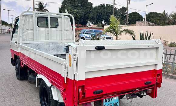Nunua Ilio tumika Toyota Dyna Nyeupe Gari ndani ya Maputo nchini Maputo Nunua Ilio tumika Toyota Dyna Nyeupe Gari ndani ya Maputo nchini Maputo
