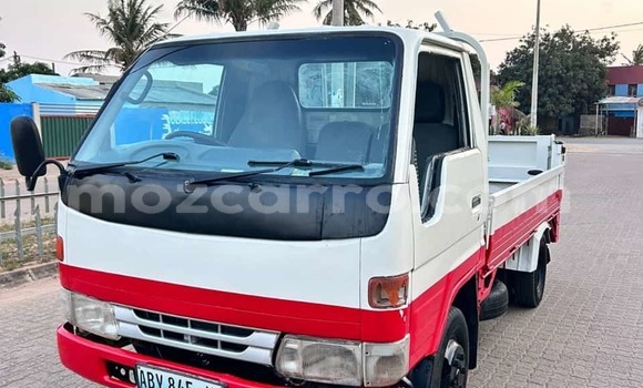 Nunua Ilio tumika Toyota Dyna Nyeupe Gari ndani ya Maputo nchini Maputo Nunua Ilio tumika Toyota Dyna Nyeupe Gari ndani ya Maputo nchini Maputo