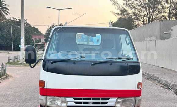 Nunua Ilio tumika Toyota Dyna Nyeupe Gari ndani ya Maputo nchini Maputo Nunua Ilio tumika Toyota Dyna Nyeupe Gari ndani ya Maputo nchini Maputo