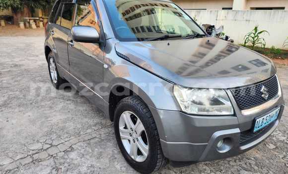 Nunua Ilio tumika Suzuki Escudo Fedha Gari ndani ya Maputo nchini Maputo