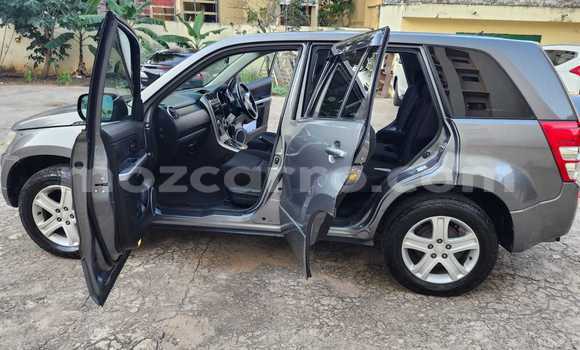 Nunua Ilio tumika Suzuki Escudo Fedha Gari ndani ya Maputo nchini Maputo Nunua Ilio tumika Suzuki Escudo Fedha Gari ndani ya Maputo nchini Maputo