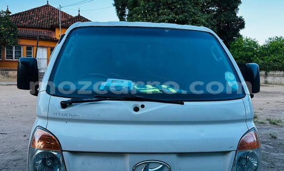 Tenga Tsaru Hyundai H1 Chena Mota in Maputo in Maputo Tenga Tsaru Hyundai H1 Chena Mota in Maputo in Maputo