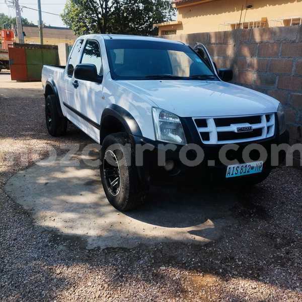 Big with watermark isuzu kb maputo maputo 31005