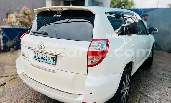 Tenga Tsaru Toyota Vanguard Chena Mota in Maputo in Maputo Tenga Tsaru Toyota Vanguard Chena Mota in Maputo in Maputo