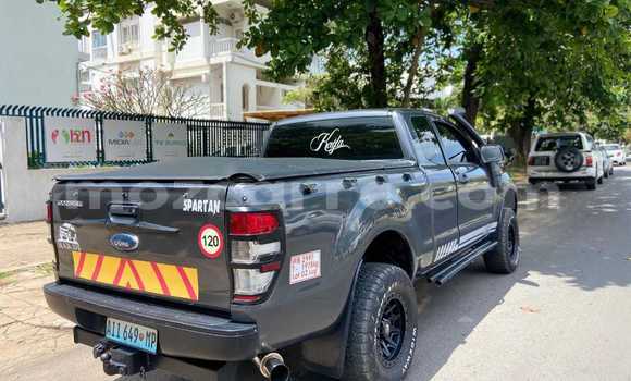 Nunua Ilio tumika Ford Ranger Nyeusi Gari ndani ya Maputo nchini Maputo Nunua Ilio tumika Ford Ranger Nyeusi Gari ndani ya Maputo nchini Maputo