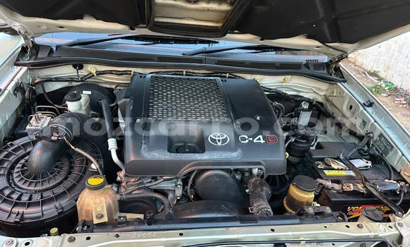 Comprar Novo Toyota Hilux Bege Carro em Maputo em Maputo Comprar Novo Toyota Hilux Bege Carro em Maputo em Maputo