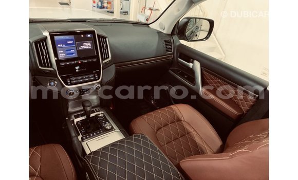 Nunua Imported Toyota Land Cruiser Nyeusi Gari ndani ya Import - Dubai nchini Cabo Delgado Nunua Imported Toyota Land Cruiser Nyeusi Gari ndani ya Import - Dubai nchini Cabo Delgado