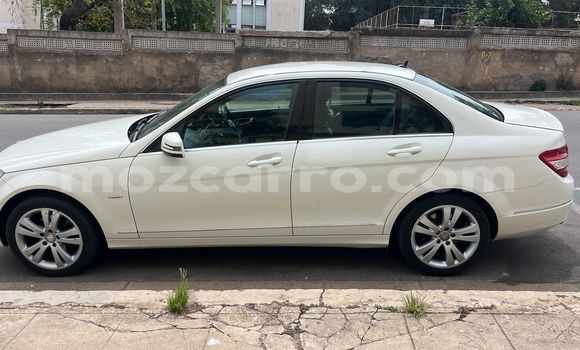 Buy Used Mercedes-Benz A200 White Car in Maputo in Maputo Buy Used Mercedes-Benz A200 White Car in Maputo in Maputo