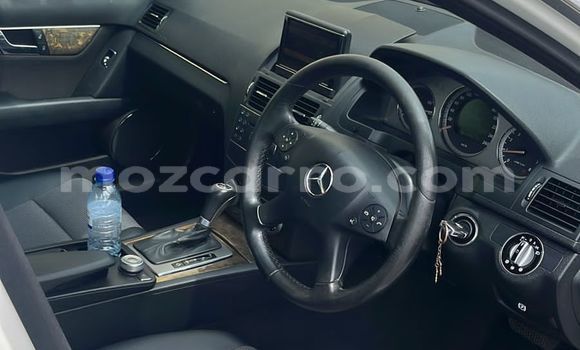 Buy Used Mercedes-Benz A200 White Car in Maputo in Maputo Buy Used Mercedes-Benz A200 White Car in Maputo in Maputo