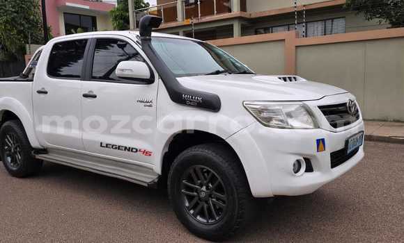 Comprar Usado Toyota Hilux Branco Carro em Maputo em Maputo Comprar Usado Toyota Hilux Branco Carro em Maputo em Maputo