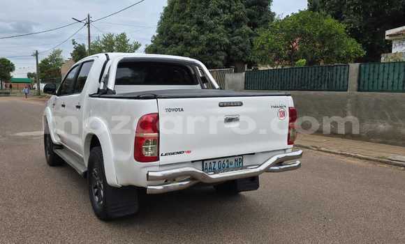 Comprar Usado Toyota Hilux Branco Carro em Maputo em Maputo Comprar Usado Toyota Hilux Branco Carro em Maputo em Maputo