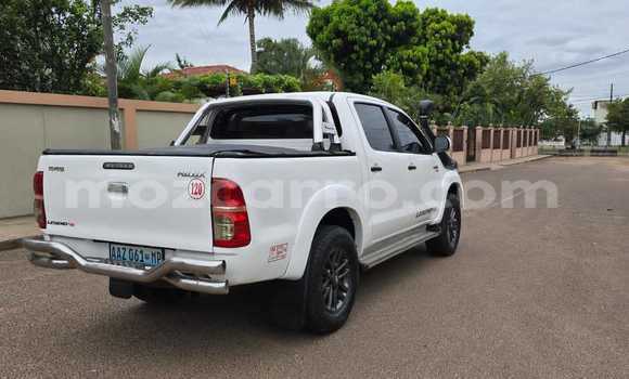 Comprar Usado Toyota Hilux Branco Carro em Maputo em Maputo Comprar Usado Toyota Hilux Branco Carro em Maputo em Maputo