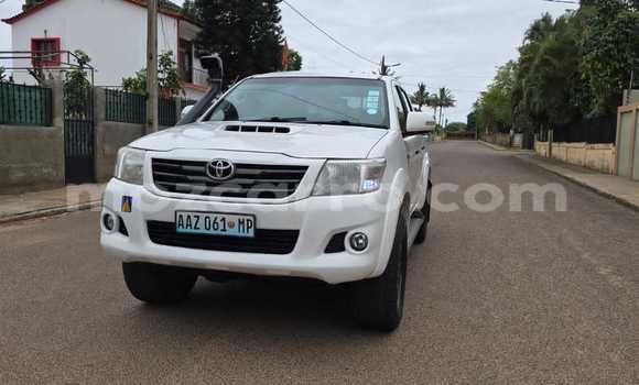 Comprar Usado Toyota Hilux Branco Carro em Maputo em Maputo Comprar Usado Toyota Hilux Branco Carro em Maputo em Maputo