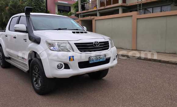 Comprar Usado Toyota Hilux Branco Carro em Maputo em Maputo Comprar Usado Toyota Hilux Branco Carro em Maputo em Maputo