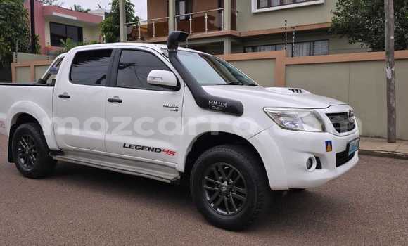 Comprar Usado Toyota Hilux Branco Carro em Maputo em Maputo Comprar Usado Toyota Hilux Branco Carro em Maputo em Maputo