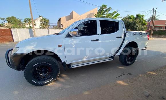 Nunua Ilio tumika Mitsubishi Triton Nyeupe Gari ndani ya Maputo nchini Maputo Nunua Ilio tumika Mitsubishi Triton Nyeupe Gari ndani ya Maputo nchini Maputo
