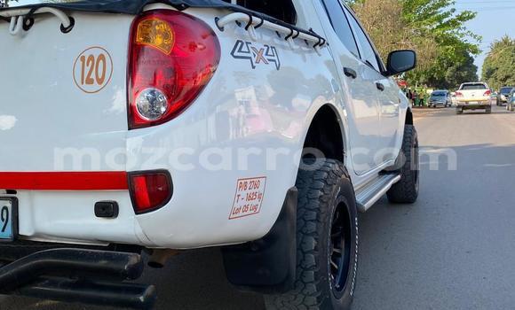 Nunua Ilio tumika Mitsubishi Triton Nyeupe Gari ndani ya Maputo nchini Maputo Nunua Ilio tumika Mitsubishi Triton Nyeupe Gari ndani ya Maputo nchini Maputo