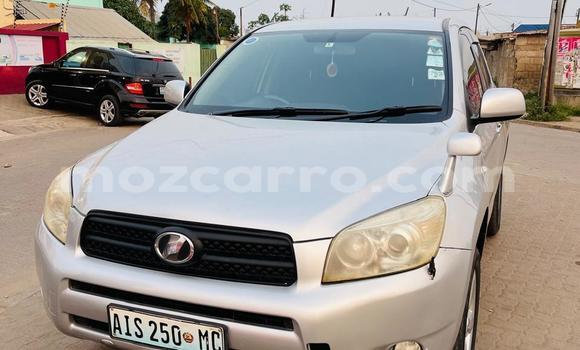 Nunua Ilio tumika Toyota RAV4 Fedha Gari ndani ya Maputo nchini Maputo Nunua Ilio tumika Toyota RAV4 Fedha Gari ndani ya Maputo nchini Maputo